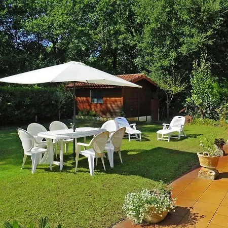 Charmante Villa 3 Chambres A Soustons Pour 6 Personnes Avec Jardin Et Parking - Fr-1-379-59 * Soustons