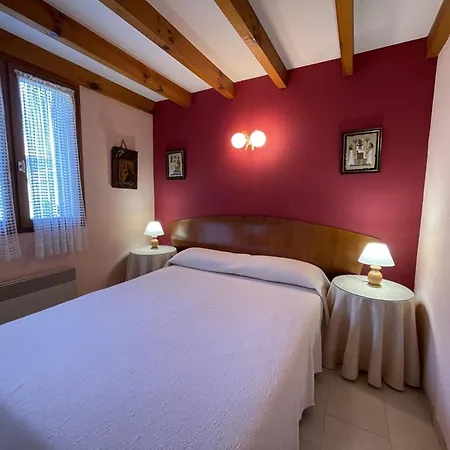 Charmante 3 A Pour 6 Personnes Avec Jardin Et Parking - Fr-1-379-59 Villa