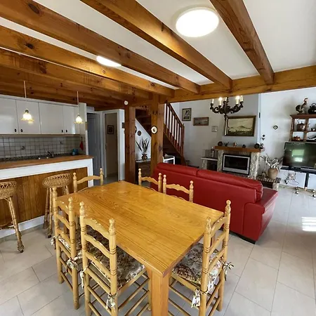 Charmante Villa 3 Chambres A Soustons Pour 6 Personnes Avec Jardin Et Parking - Fr-1-379-59 *
